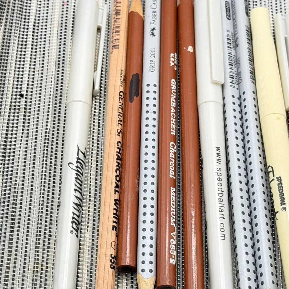 Artist‎ Drawing Set Grumbacher General's Charcoal Faber-Castell Prismacolor Pens
